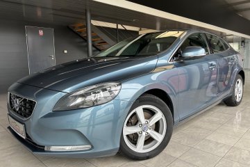 D2*Momentum*cyfrowy licznik*kilmatronik*kamera*NOWY DPF*serwis w Volvo