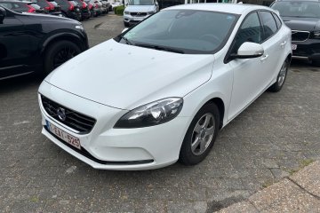 D2*Momentum*cyfrowy licznik*kilmatronik*kamera*alu16*serwis wASO Volvo