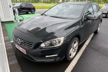 D4*Momentum*tylko 206Tkm*półskóra*navi*ALU17*dyfuzor*serwis wASO Volvo