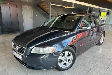 1.6D*Momentum*klimatronik*skóra*navi*bluetooth*alu15*reg. serwisowany