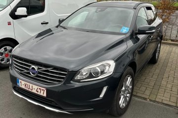 D3*Momentum*automat*5-cyl.*panorama*alu18*bezwypadek*serwis wASO Volvo