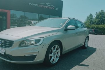 2.0D*MomentumEco*model 2018*skóra*park pilot*ALU17*serwis w ASO Volvo