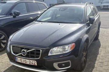D5*AWD*Summum*tylko 243Tkm*xenonACC*BLIS*skóra*ALU18*serwis wASO Volvo