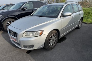 2.0D*Momentum*automat*tylko 227Tkm*klimatronik*alu16*serwis wASO Volvo